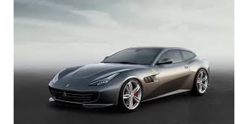 Ferrari GTC4Lusso